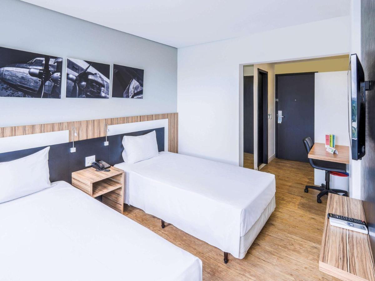 Ibis Styles Confins Aeroporto Hotel Лагоа Санта Екстериор снимка